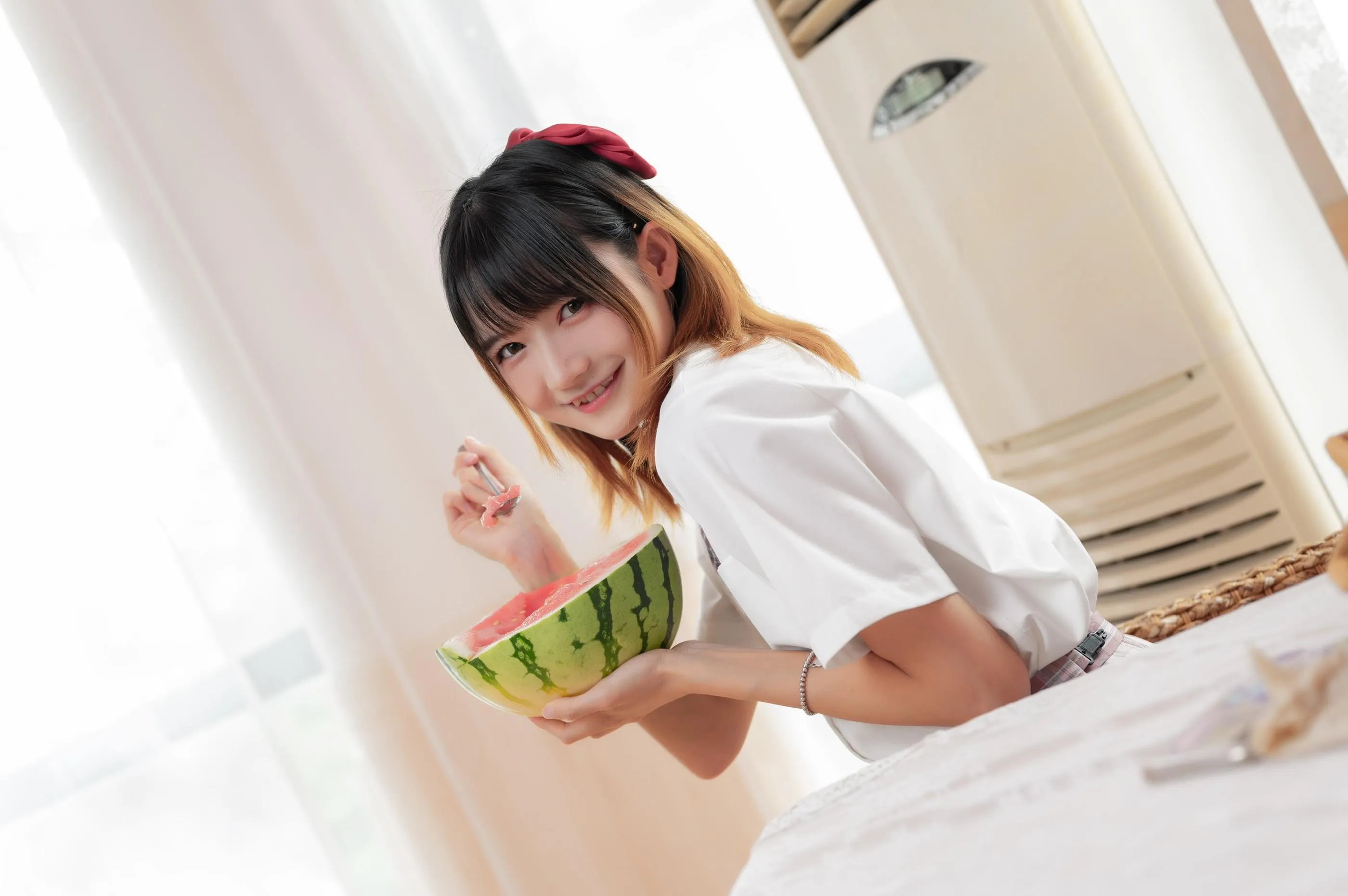 [艺图语] 2022.05.18 少女心事 兔子Zzz不吃胡萝卜 [32P]插图7